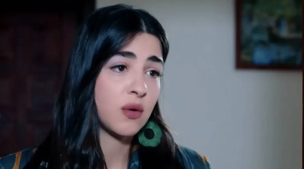 تشيد بمهنية الممثلة وفاء طربيه (إنستغرام الفنانة)