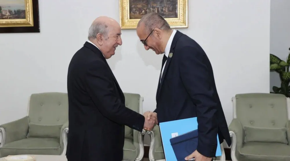 الرئيس الجزائري خلال استقبال وزير الداخلية الفرنسي في 18 فبراير 2026 (الرئاسة الجزائرية) 
