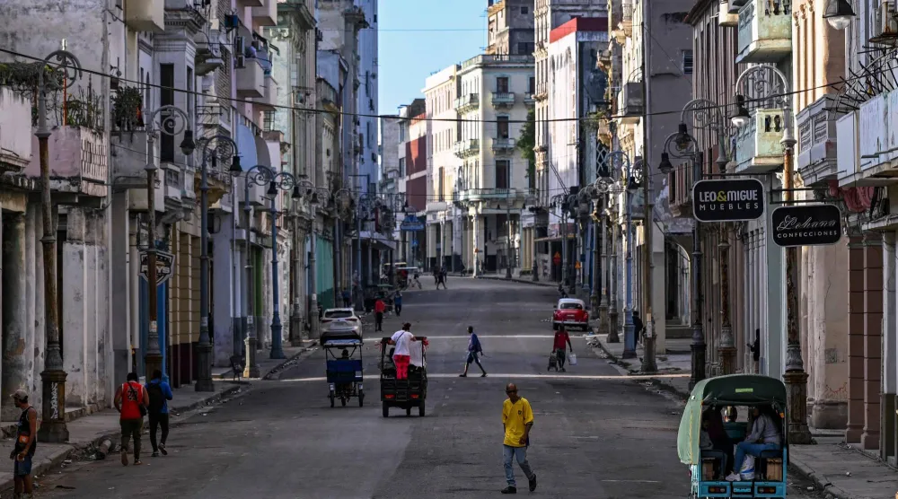 شارع في وسط هافانا بكوبا (أ.ف.ب)