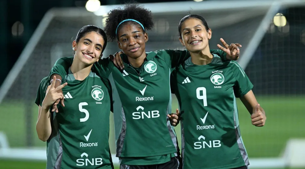 ضمت قائمة المنتخب السعودي للشابات 24 لاعبة (الشرق الأوسط) 