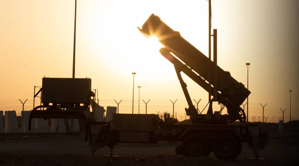 «الدفاعات الجوية» السعودية تواصل التصدي للاعتداءات الإيرانية (وزارة الدفاع السعودية)