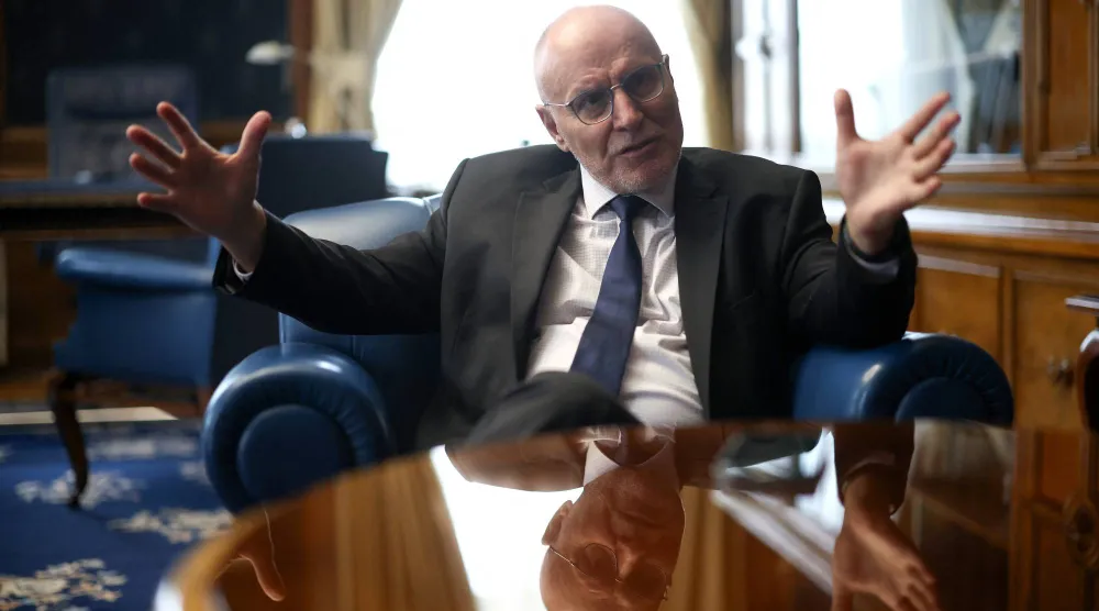 ديميتار راديف خلال حوار مع «رويترز» في العاصمة البلغارية صوفيا (رويترز)