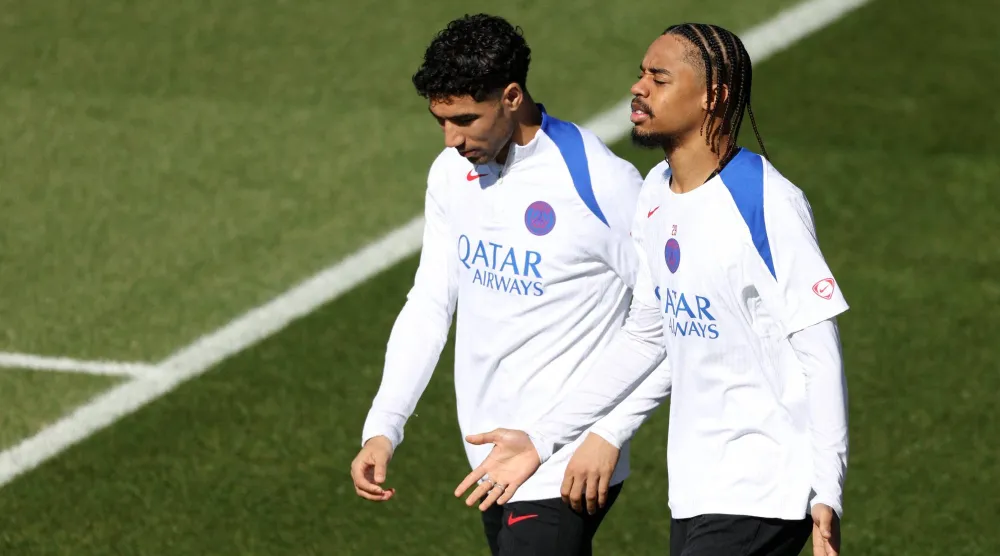 باركولا بعد عودته لتدريبات باريس سان جيرمان (أ.ف.ب)