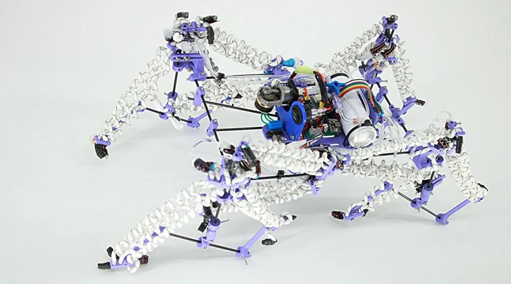 العضلات الاصطناعية تعمل بالهواء ما يمنح الروبوتات قدرة على رفع أوزان تصل إلى 100 ضعف وزنها (جامعة ولاية أريزونا) 