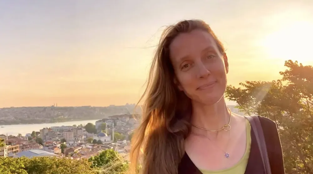Amerikalı gazeteci Shelley Kittleson, 2023 yılında İstanbul'da kaldığı dönemde (Facebook)