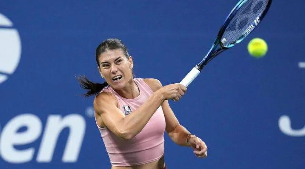 لاعبة التنس الرومانية سورانا كيرستيا (رويترز)