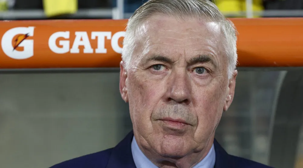 الإيطالي كارلو أنشيلوتي مدرب البرازيل (رويترز)