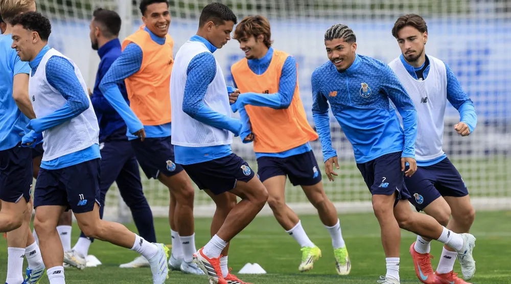 لاعبو بورتو يستعدون لمواجهة ثأرية ضد فورست (ا ب ا)