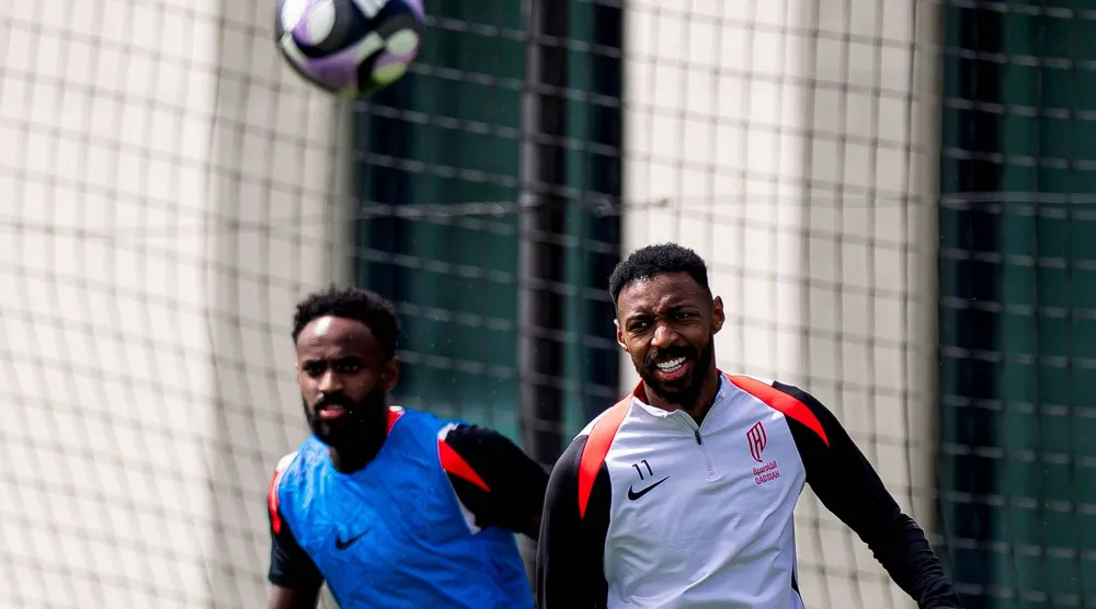 من استعدادات القادسية لمواجهة ضمك (موقع النادي)