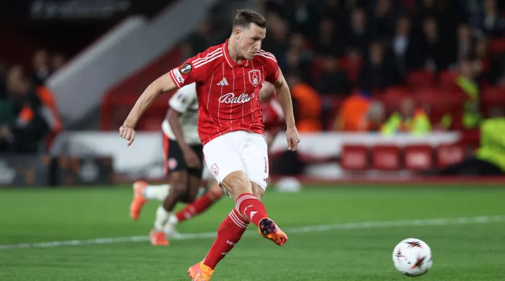 كريس وود (رويترز)