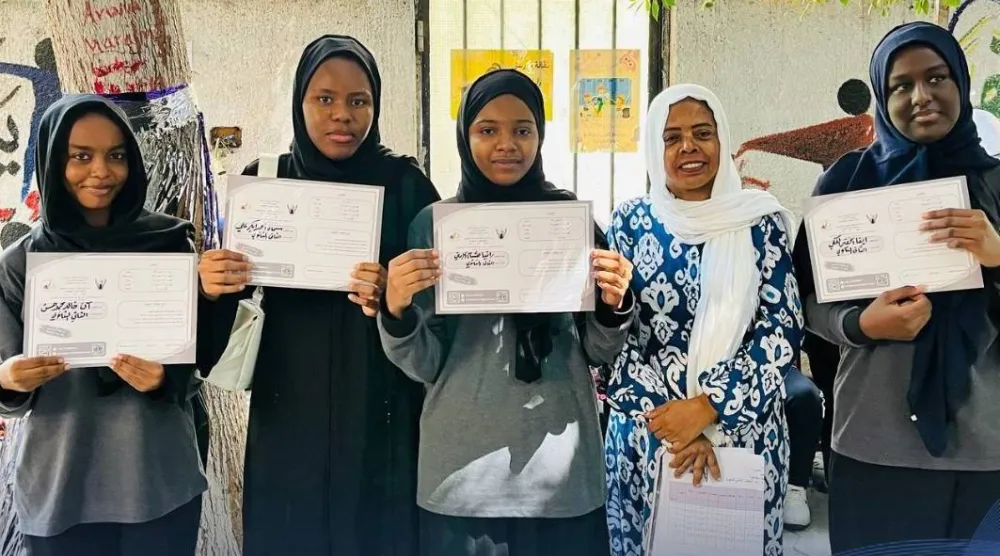 طالبات سودانيات حصلن على شهادة المرحلة الثانوية (مدرسة الصداقة)