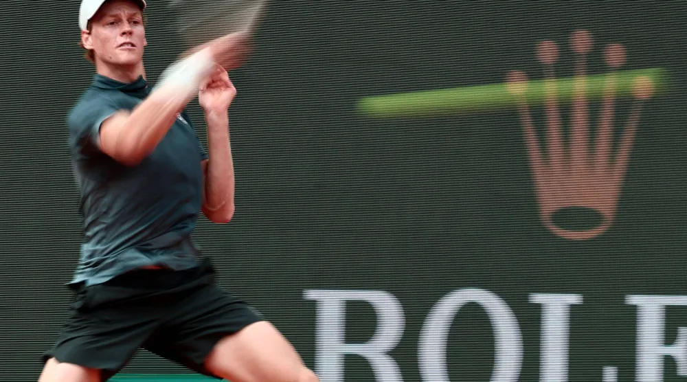 الإيطالي يانيك سينر المصنف ثانياً عالمياً إلى نصف نهائي «مونت كارلو» (أ.ف.ب)