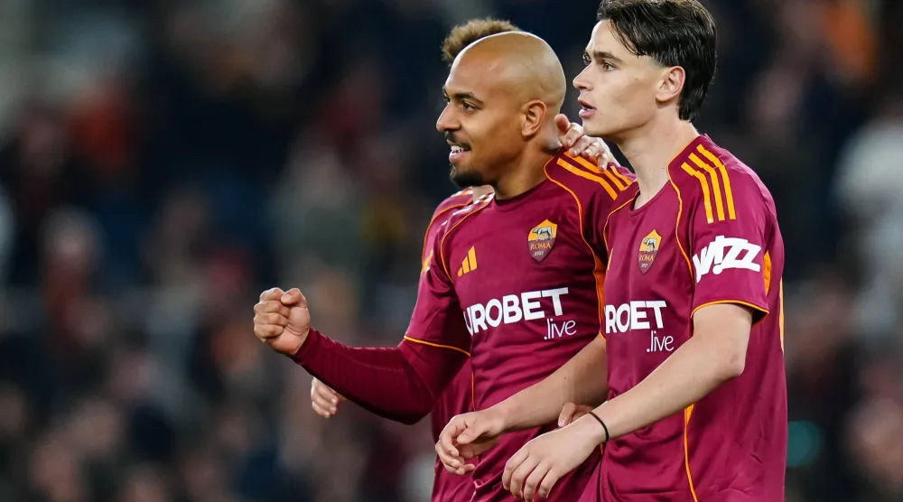 مالن سجل هاتريك في المواجهة (إ.ب.أ)