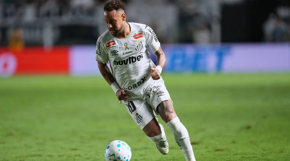 النجم البرازيلي نيمار (أ.ب)