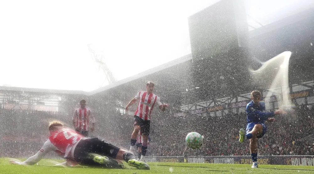 التعادل حسم مباراة برينتفورد وإيفرتون (رويترز)