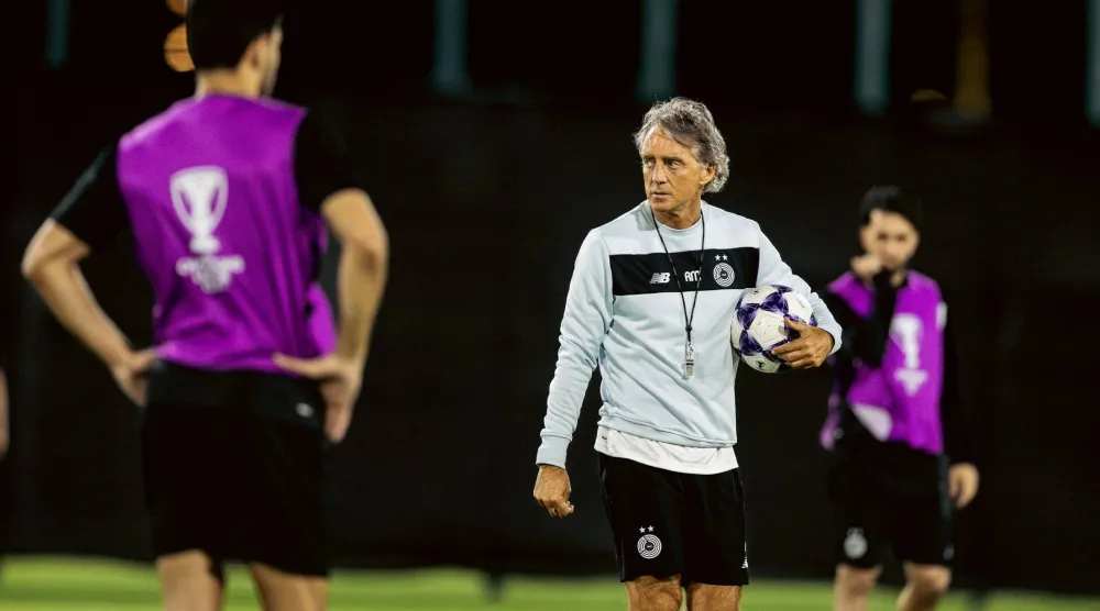 روبرتو مانشيني (نادي السد)