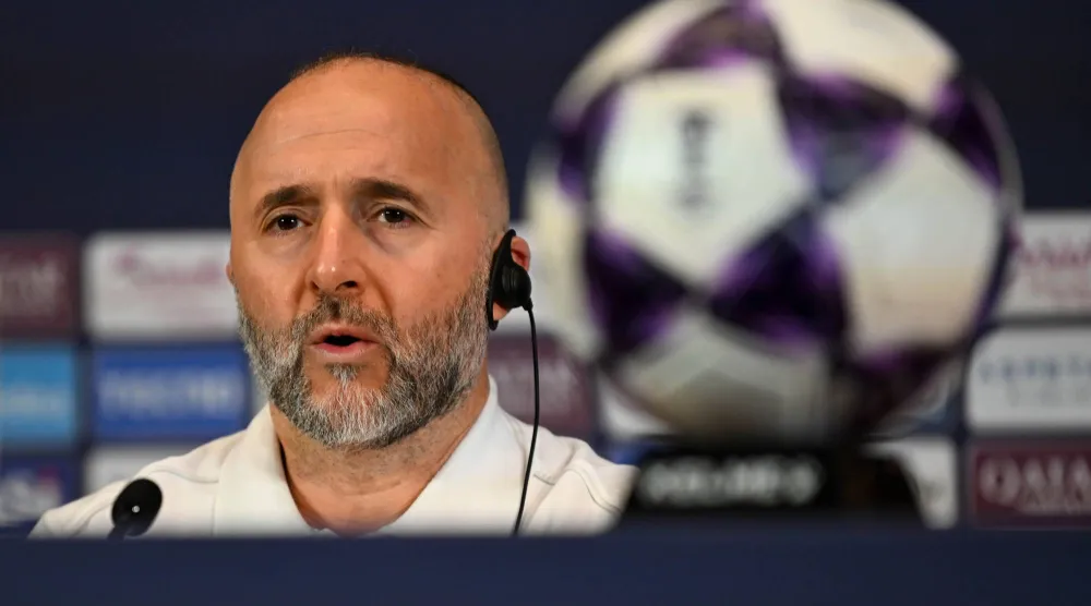 الجزائري جمال بلماضي مدرب فريق الدحيل (تصوير: علي خمج)