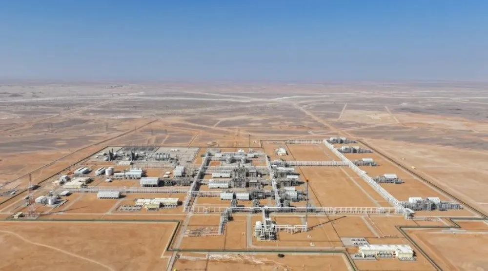 تتوزع مناطق الامتياز المطروحة على مناطق جغرافية واسعة (وكالة الأنباء العمانية)