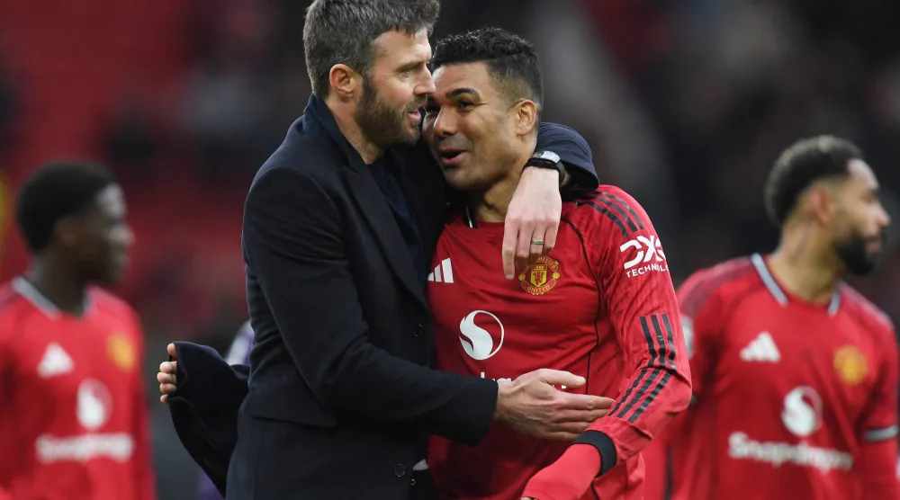 المشكلة تعود جذورها إلى ما قبل رحيل أليكس فيرغسون في 2013 (رويترز)