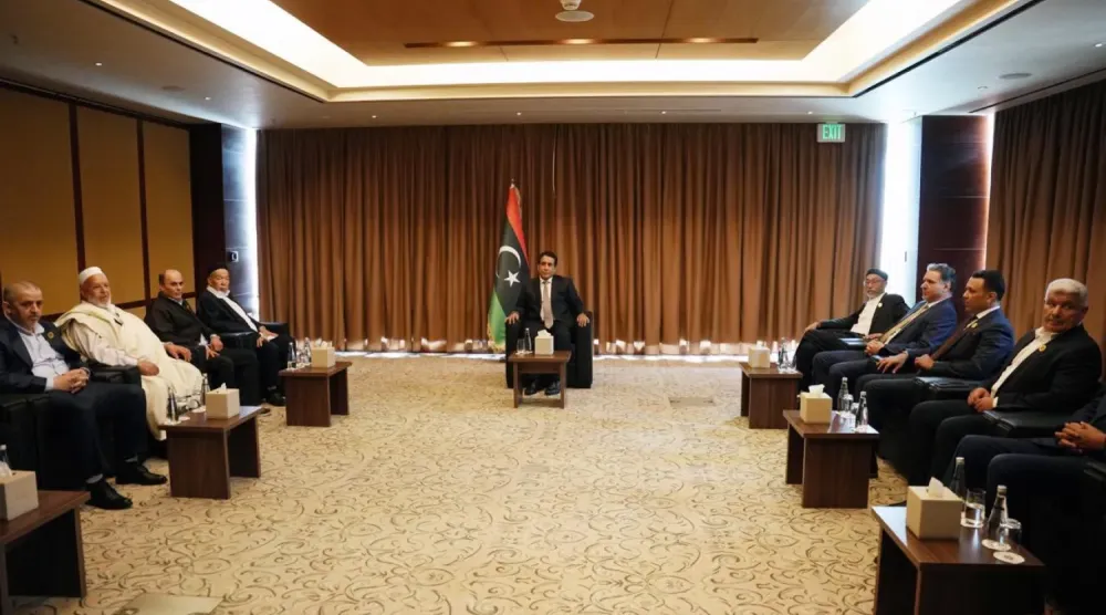 Menfi, pazar günü kendisiyle bir araya gelen Misrata'nın önde gelen isimleri ve din adamlarını kabul etti (Libya Başkanlık Konseyi)