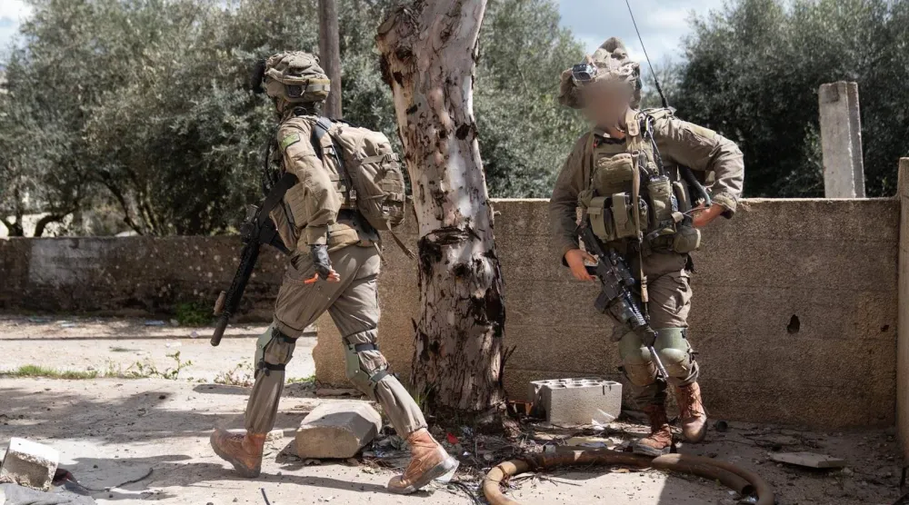 قوات إسرائيلية في مدينة بنت جبيل جنوب لبنان (الجيش الإسرائيلي)