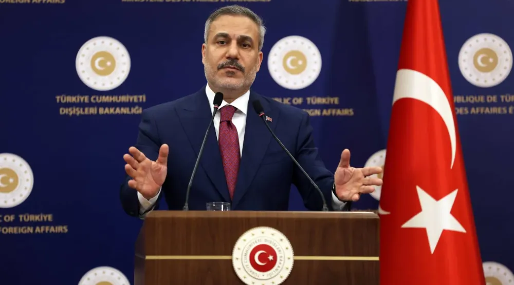 Dışişleri Bakanı Hakan Fidan, Ankara'da düzenlenen ortak basın toplantısında konuşuyor... Türkiye, 9 Nisan 2026 (EPA)