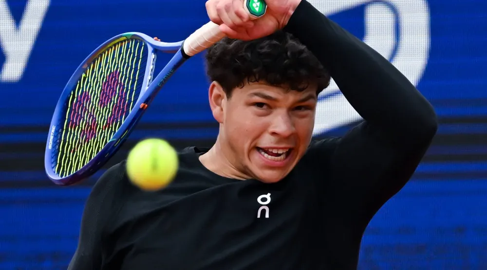 الأميركي بن شيلتون يتألق في ميونيخ (د.ب.أ)