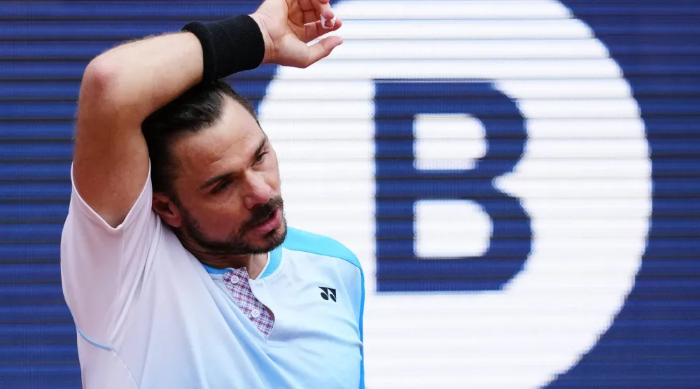 النجم السويسري المخضرم ستان فافرينكا ودّع برشلونة (إ.ب.أ)