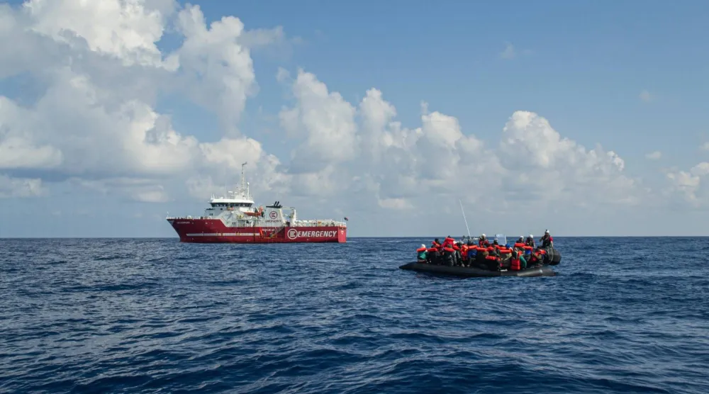 من عملية سابقة لإنقاذ مهاجرين سريين قِبَل سواحل ليبيا (إ.ب.أ)