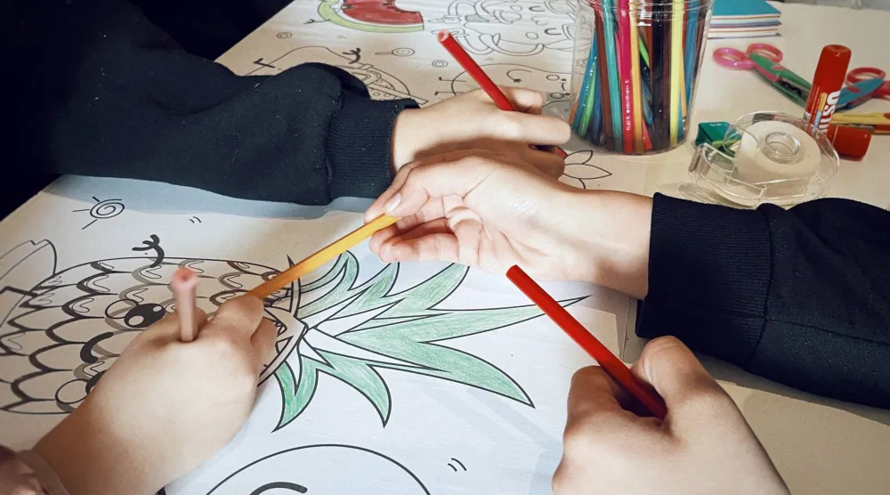 رسومات صغيرة... بعيدة عن الحرب (بيت بيروت)