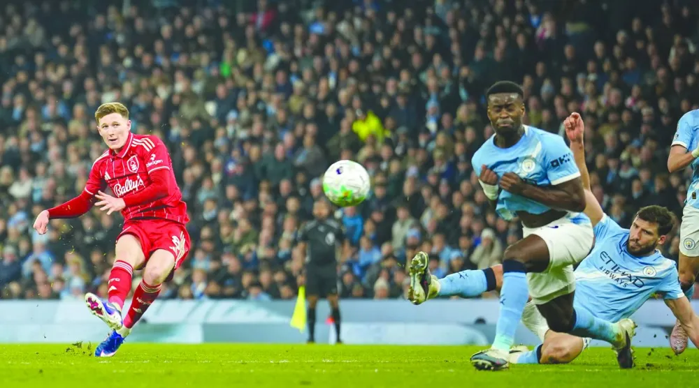 
إليوت أندرسون يهز شباك مانشستر سيتي في مارس الماضي (أ.ب)