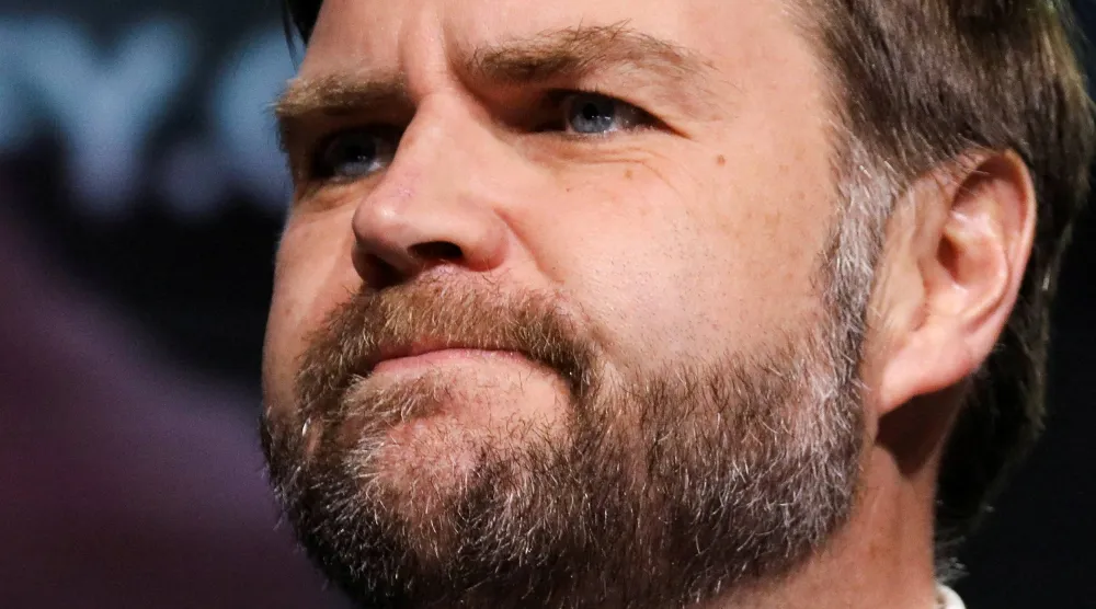 جيه دي فانس نائب الرئيس الأميركي (رويترز)