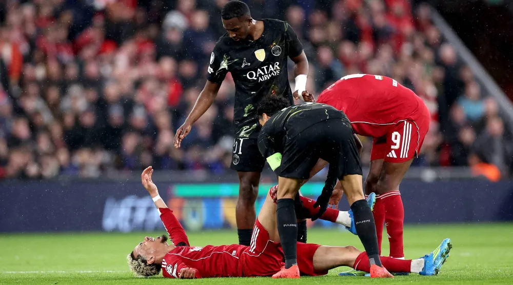 سلوت ذكر أن إصابة إيكيتيكي خطيرة (إ.ب.أ)