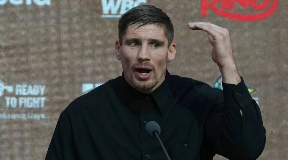 أولكسندر أوسيك (أ.ب)