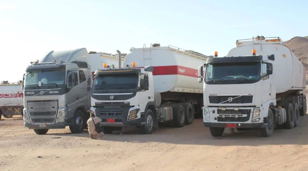 ناقلات الوقود المضبوطة ضمن حملة الطوارئ ضد التهريب (إعلام محلي)