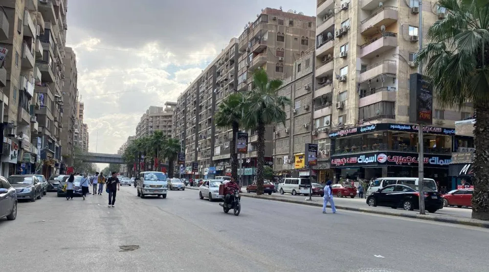 بنايات في منطقة فيصل بالجيزة (الشرق الأوسط)