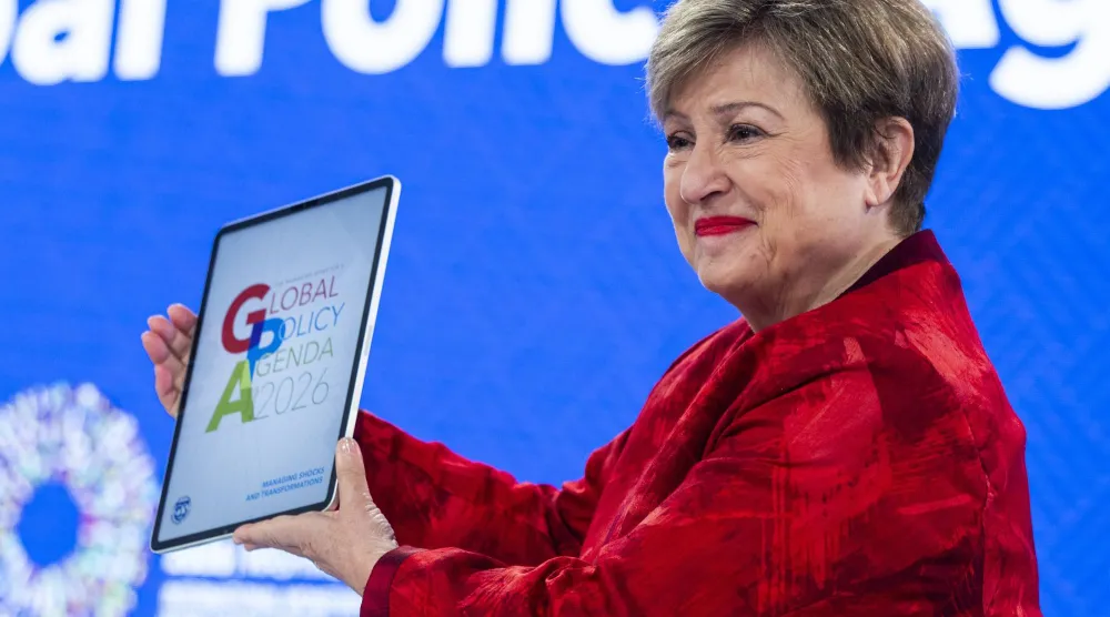 كريستالينا غورغييفا في مؤتمرها الصحافي خلال اجتماعات الربيع في واشنطن (إ.ب.أ)