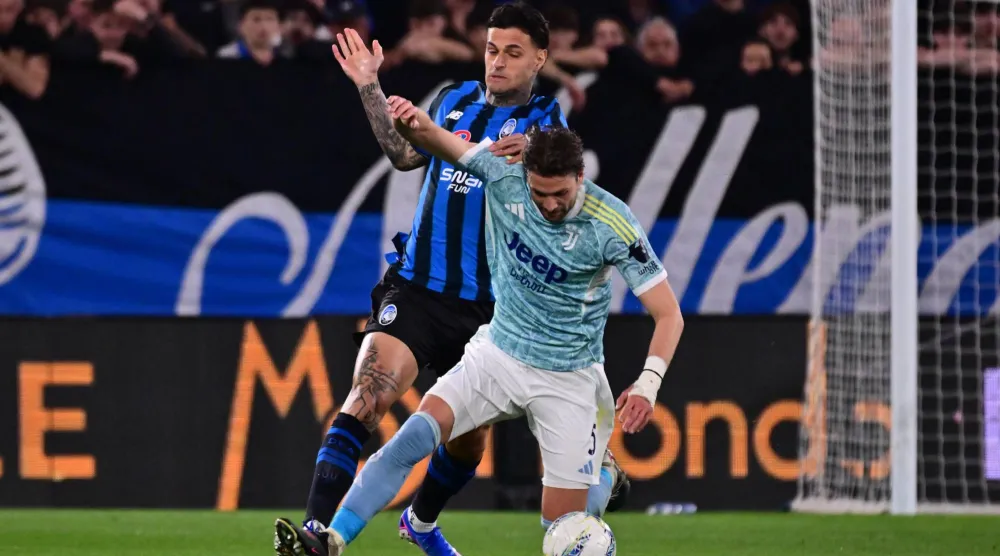 لوكاتيلي في إحدى مباريات اليوفي (إ.ب.أ)