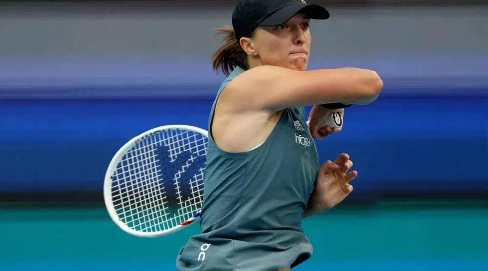 شفيونتيك إلى ربع النهائي (أ.ف.ب)