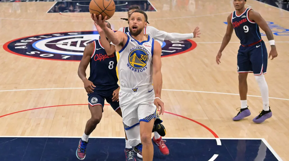 ستيفن كوري (أ.ف.ب)