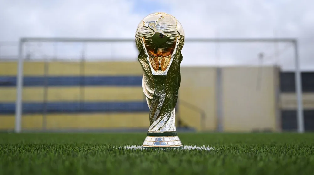 تتزايد الانتقادات في الصحافة الأوروبية مع اقتراب انطلاق كأس العالم 2026 (أ.ف.ب)