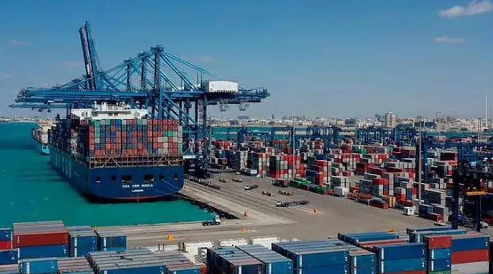 ميناء الملك عبد العزيز في السعودية (الهيئة العامة للموانئ)