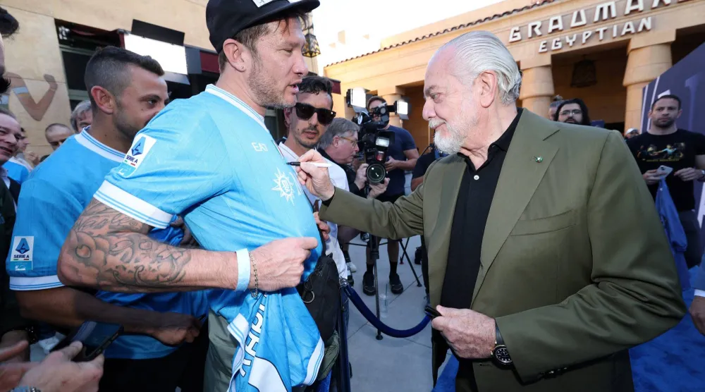 أوريليو دي لورينيتس (رويترز)