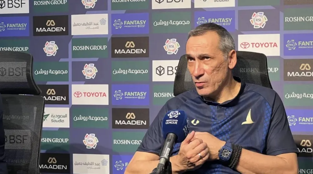 دونيس مدرب الخليج (الشرق الأوسط)