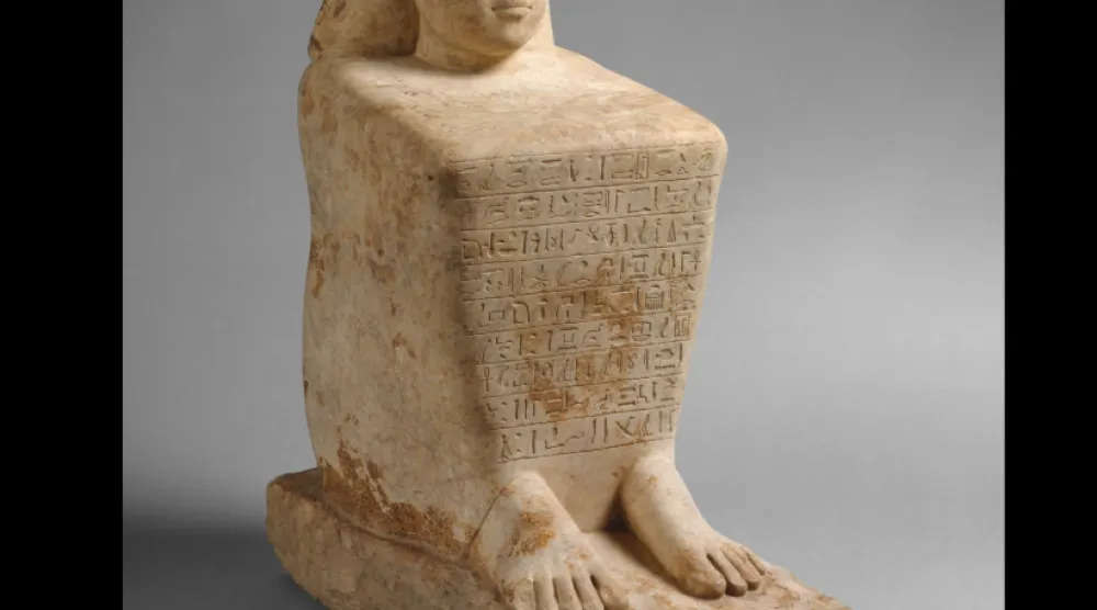 القطع المستردة تعود لعصور مختلفة (وزارة السياحة والآثار المصرية)