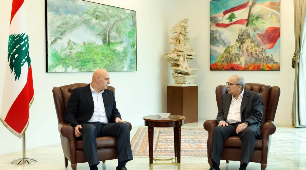 رئيس الجمهورية جوزيف عون مستقبلاً رئيس الحكومة نواف سلام (رئاسة الجمهورية)