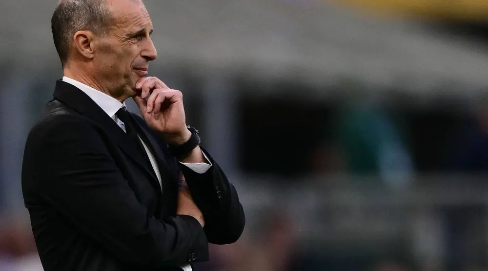 مدرب ميلان ماسيميليانو أليغري (أ.ف.ب)