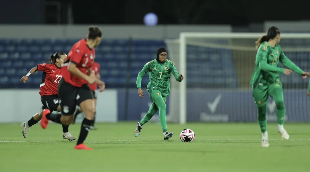 من ودية سيدات الأخضر أمام مصر (الشرق الأوسط)