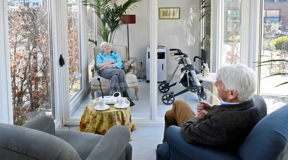 الأشخاص الذين يعانون مستويات أعلى من الوحدة سجلوا نتائج أقل في اختبارات الذاكرة الفورية (أرشيفية - رويترز)