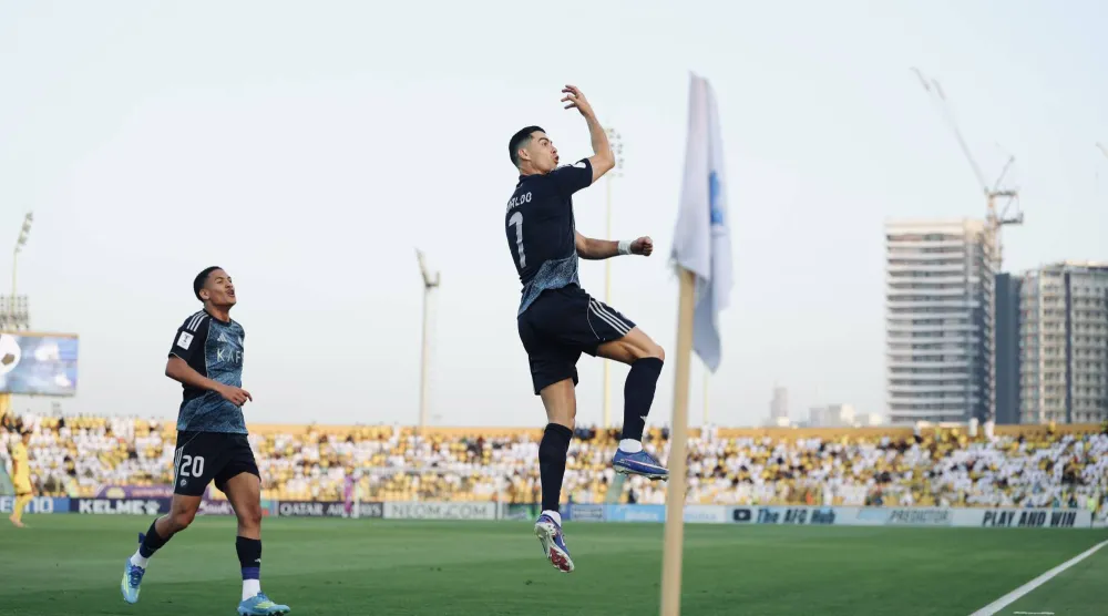 رونالدو قاد النصر لرباعية في شباك الوصل (نادي النصر)